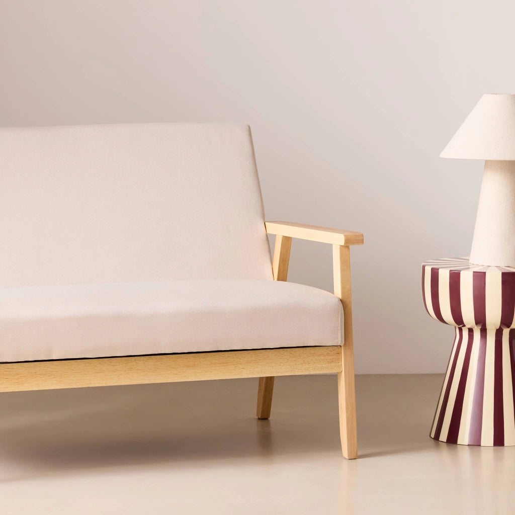 Divano in tessuto con gambe in legno di gomma, 2 posti, beige