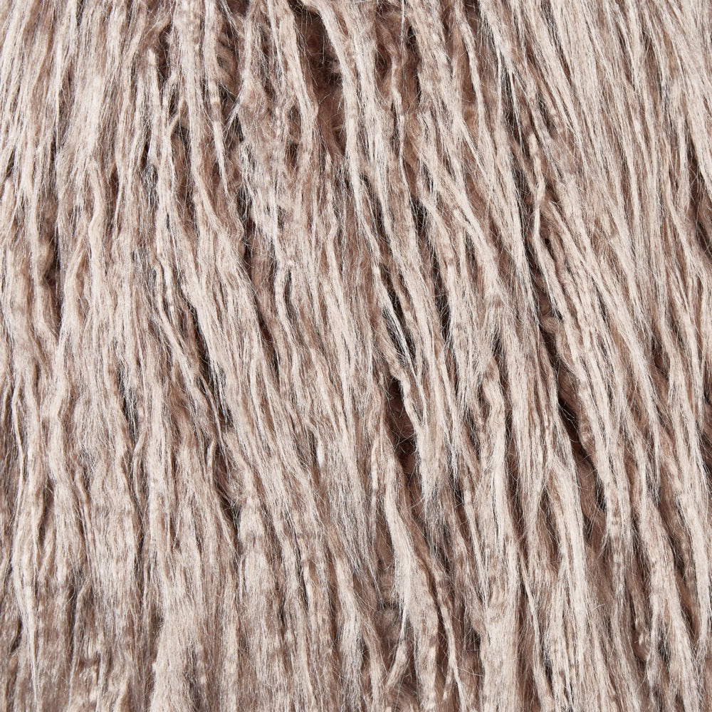 Set di 2 cuscini da lancio in ecopelliccia beige 45 x 45 cm Morbidi e soffici cuscini sparsi