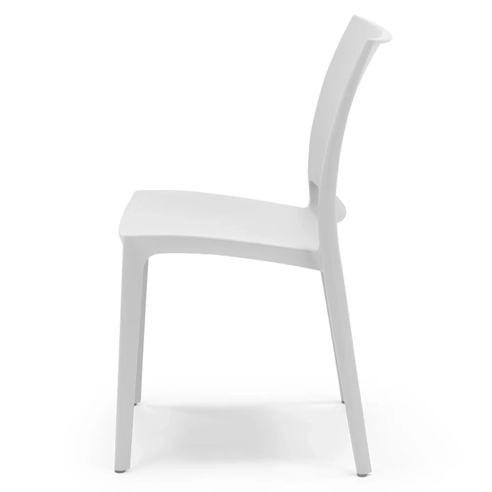 Set 4 sedie in polipropilene MOON impilabile resistente ai raggi UV design moderno ideale per sala da pranzo, cucina, giardino, bar, colore Bianco