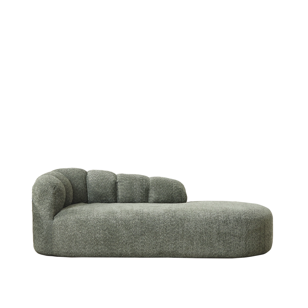 Chaise longue curva in Chenille verde salvia, senza braccioli, schienale ondulato