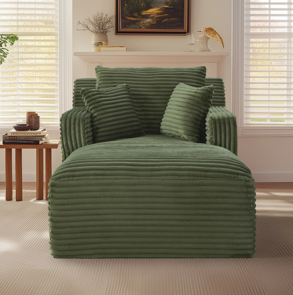 Chaise longue verde in velluto a coste; poltrona relax e divano letto