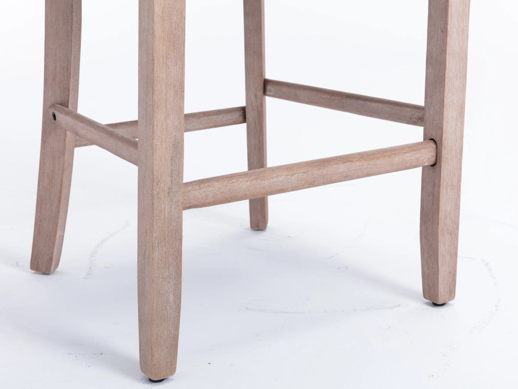 Sgabello da bar in velluto con schienale alto, rivetti decorativi e gambe in legno massello azzurro chiaro