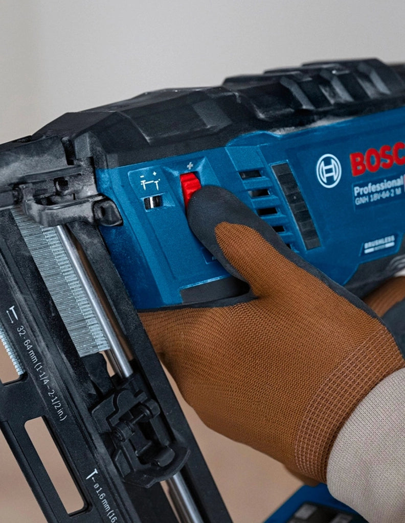 Chiodatrice BOSCH GNH 18V-64-2 M (Solo corpo + L-Boxx 238)