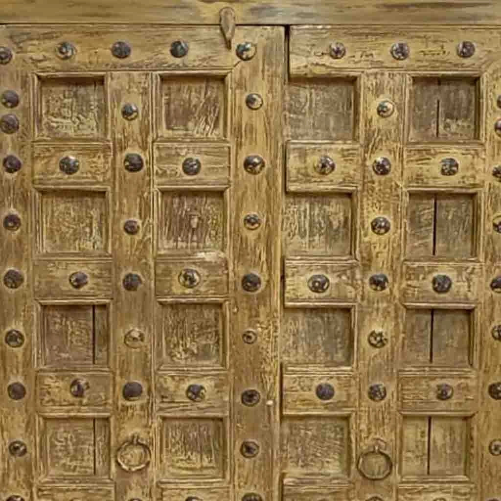 Armadio in legno con finitura artigianale marrone, 120x46x170h cm