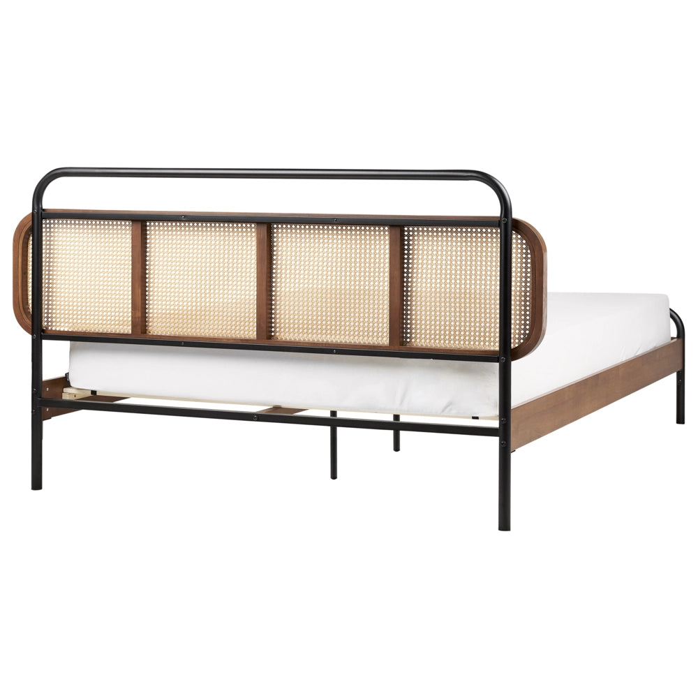 Letto matrimoniale moderno base a doghe con testata a treccia viennese in legno di gomma scuro 180 x 200 cm