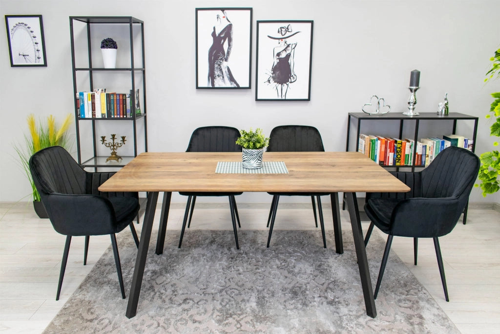 Sedia Valora LUGO in velluto nero dal design ergonomico per il soggiorno
