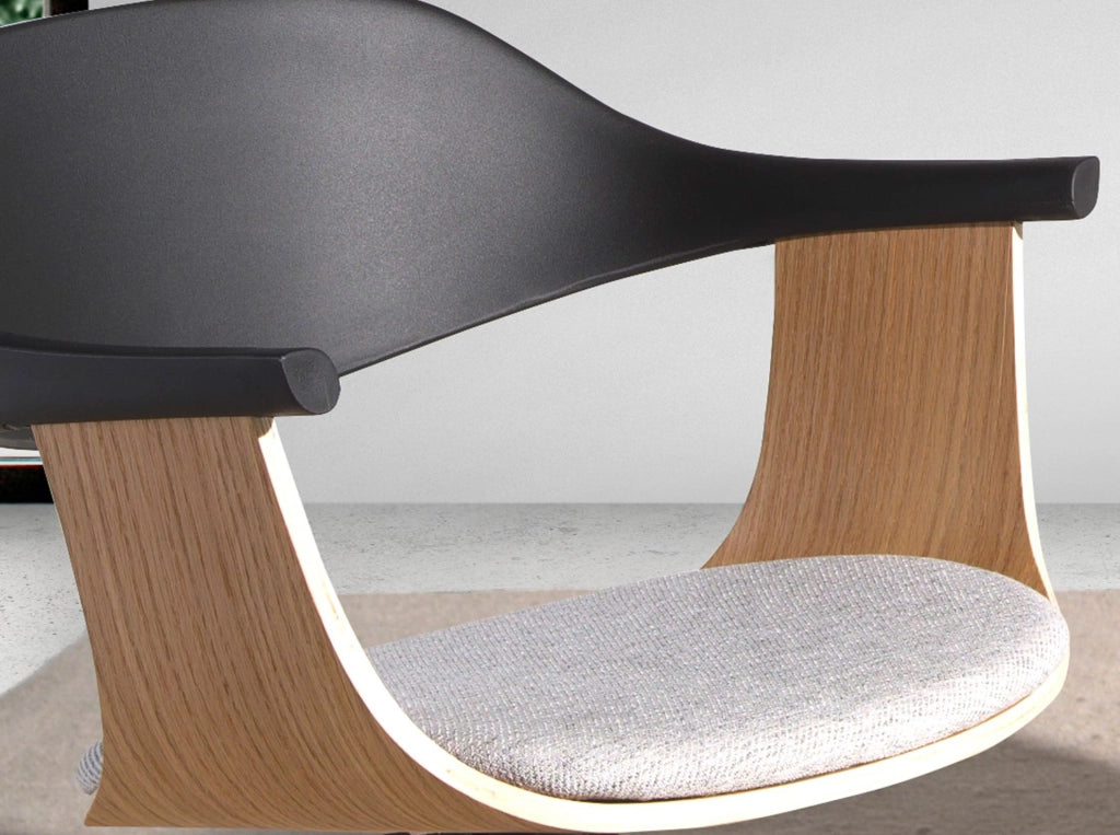 Sedia girevole da ufficio in tessuto grigio chiaro e pvc nero