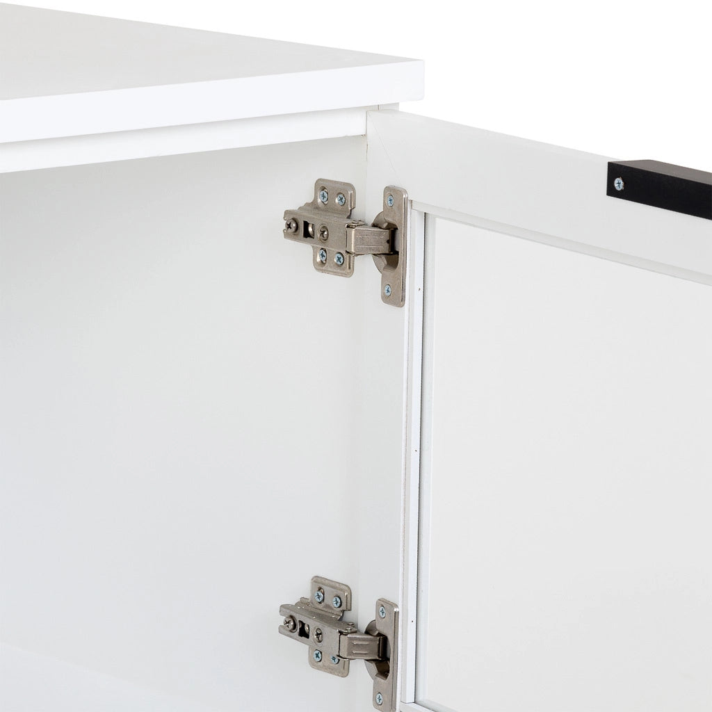 Credenza in legno bianco con 3 ante e 3 cassetti 180x42x114h cm