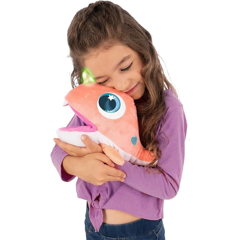 Club Petz Corally Cucciolo di Narvalo Peluche con Luci e Suoni Idea Regalo