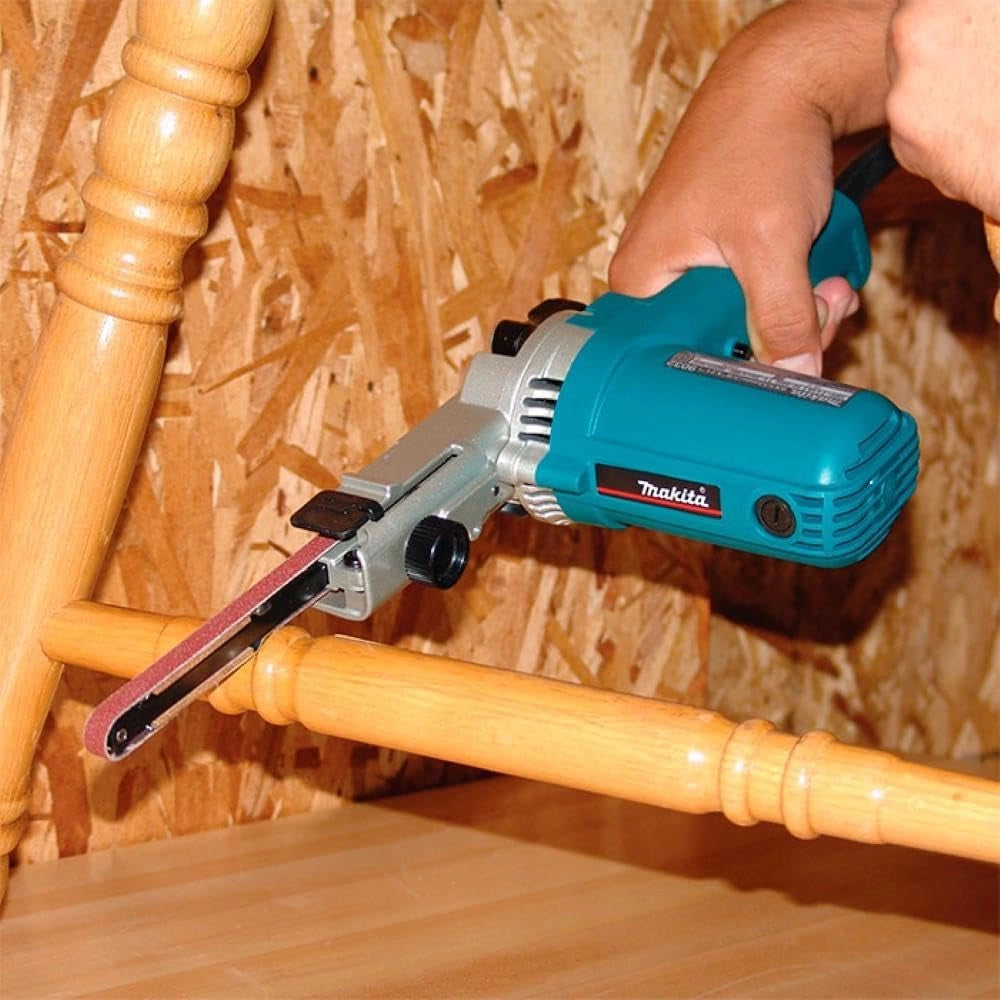 Makita 9032 - Lijadora de banda 9x533 mm 500W 300-1700 m/min 1.6 kg