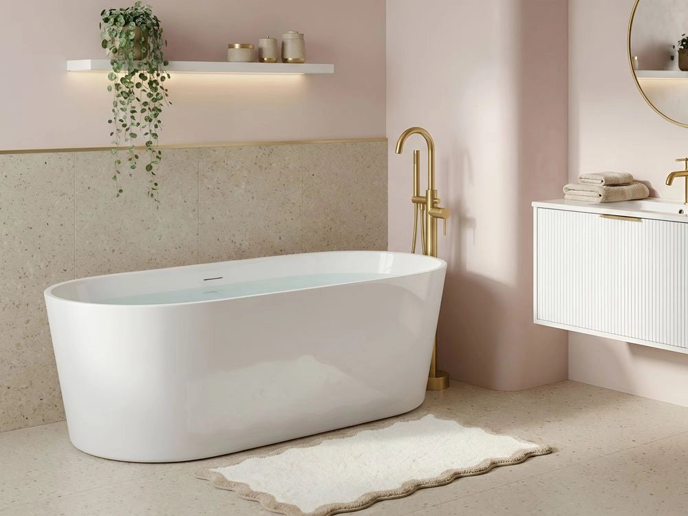Vasca da bagno indipendente bianca in acrilico singola 167 cm forma ovale sistema di troppo pieno design moderno