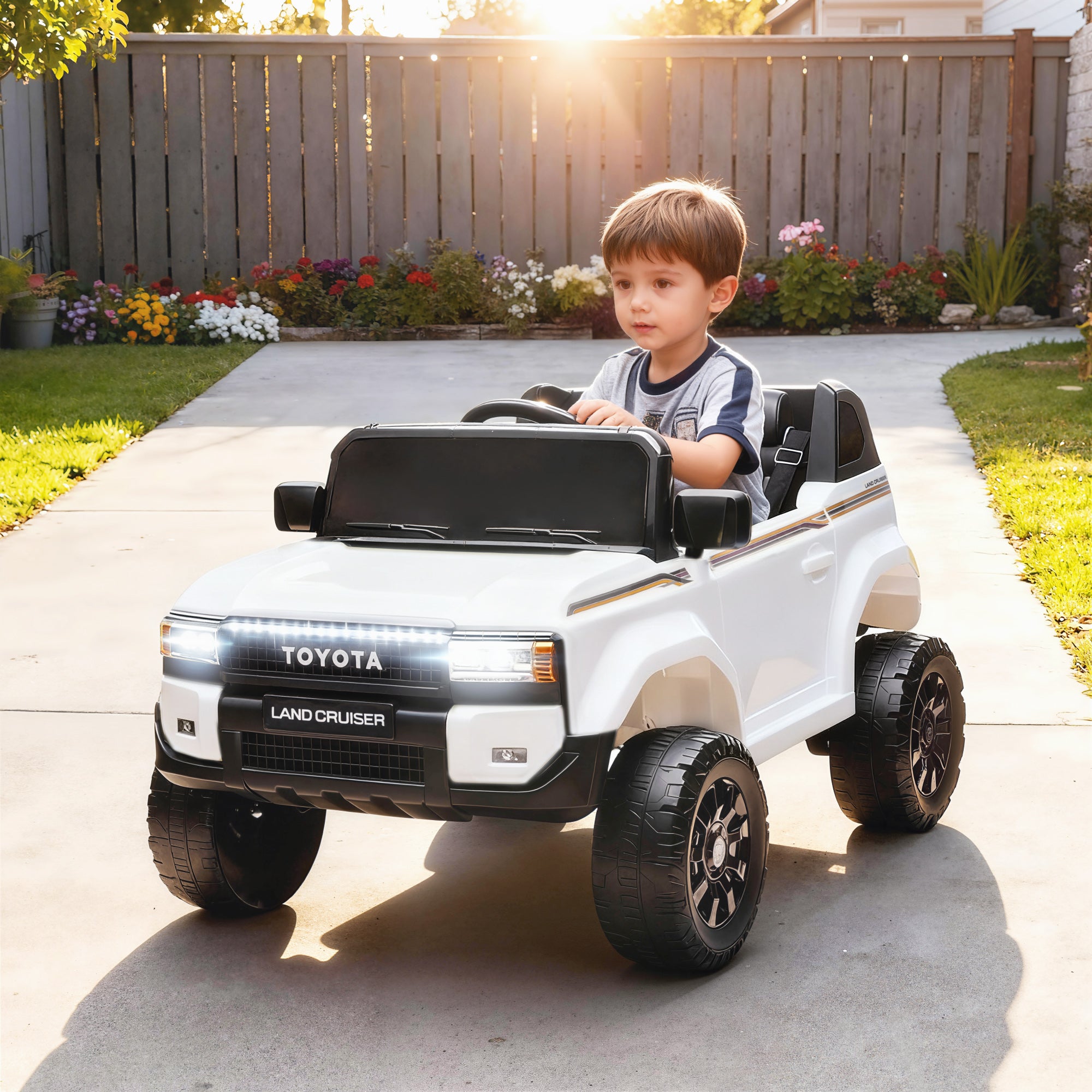 Macchina Elettrica per Bambini Toyota Land Cruiser 12V con Telecomando Età 3-6 Anni Bianco