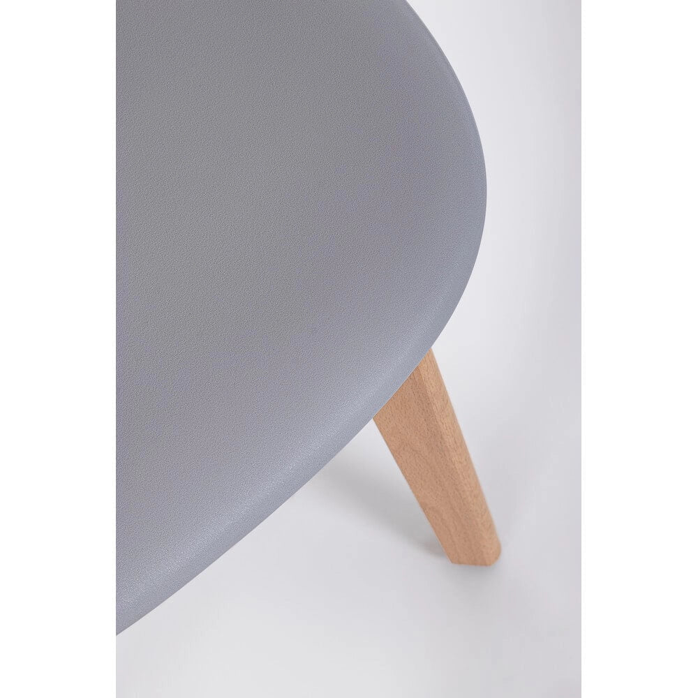 Set di 4 Sedie in Plastica con Gambe in Legno di Faggio Stile Nordico - JASMINE