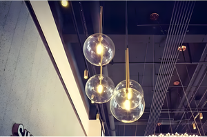 Lampada Da Soffitto A Sospensione Con Sfera Di Vetro 15cm APP1680-1CP