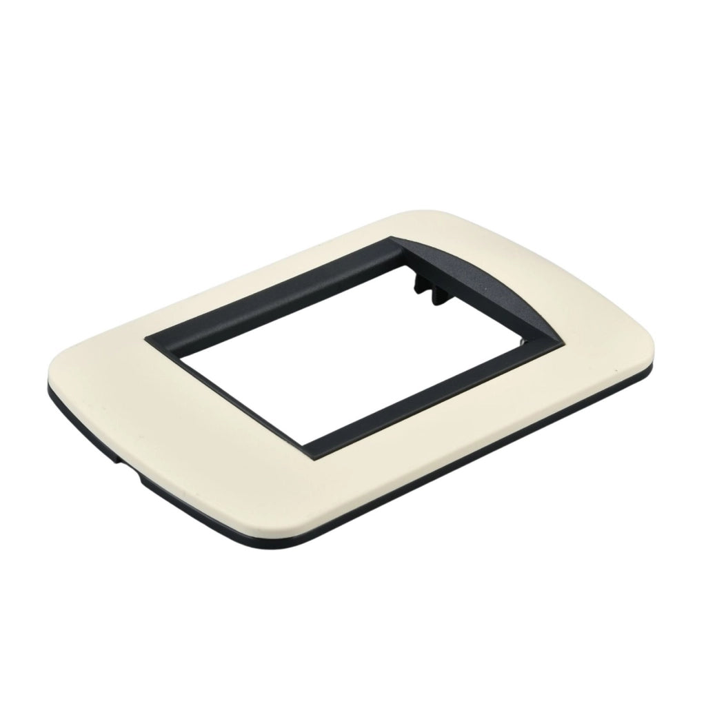 Placca Plastica Ovale MBL 3M Sabbia Compatibile Bticino Living BLN88309