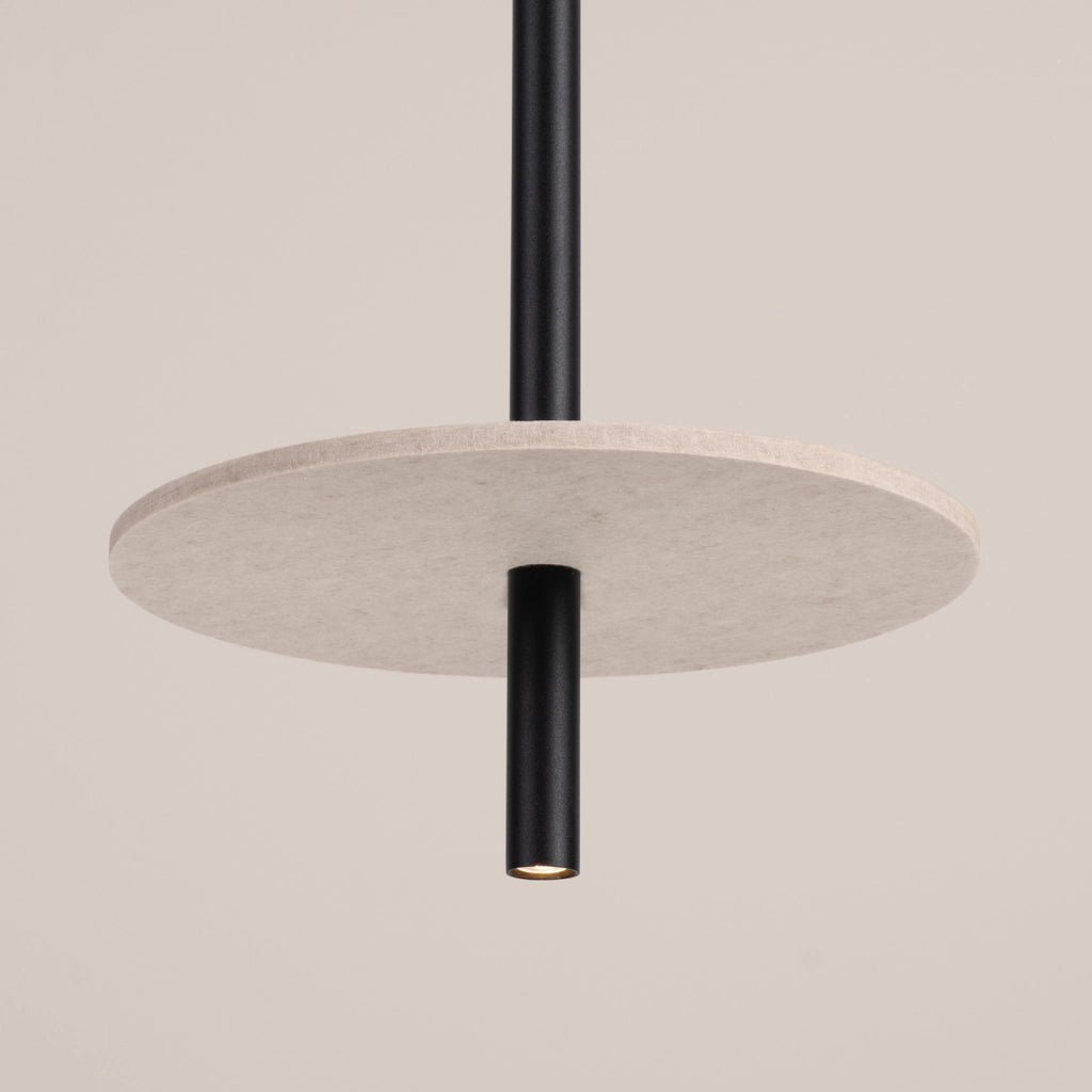 Sospensione TESSIO nera con disco in feltro beige G9