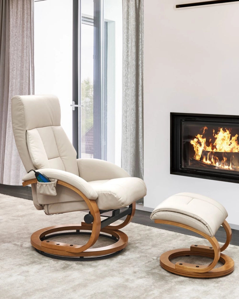 Sedia reclinabile ecopelle beige chiaro con poggiapiedi massaggiante struttura in legno schienale regolabile