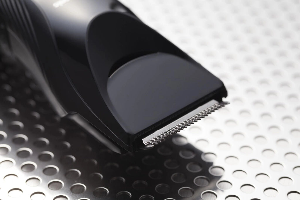 Panasonic ER-GC53-K503 Tagliacapelli Taglio 1-10 mm in 19 Step e Taglio 0.5 mm senza Pettine Nero