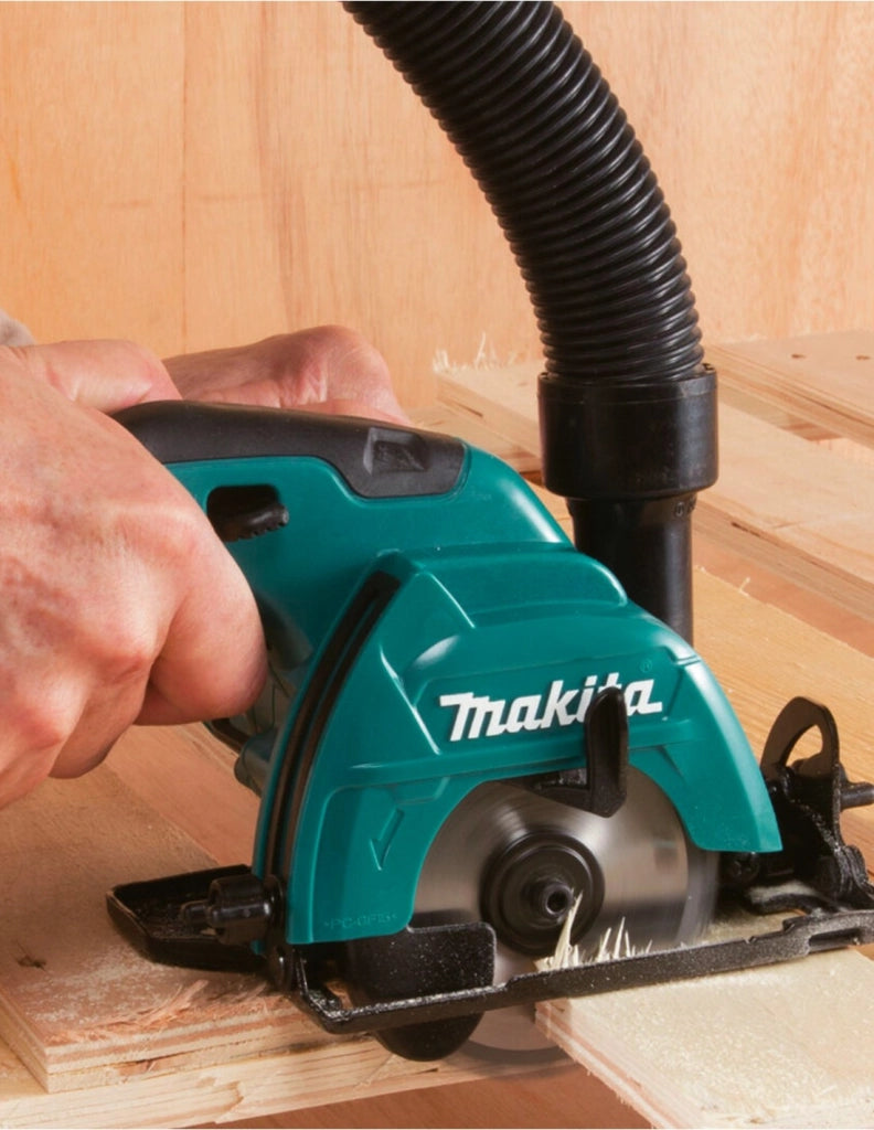 Sega Circolare MAKITA HS301DSAE (2 x 2,0 Ah + DC10SB + Valigetta)