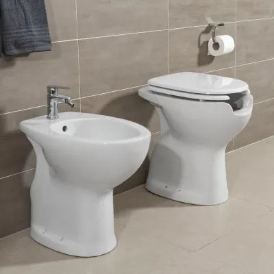 Copriwater per wc disabili con apertura frontale in MDF bianco