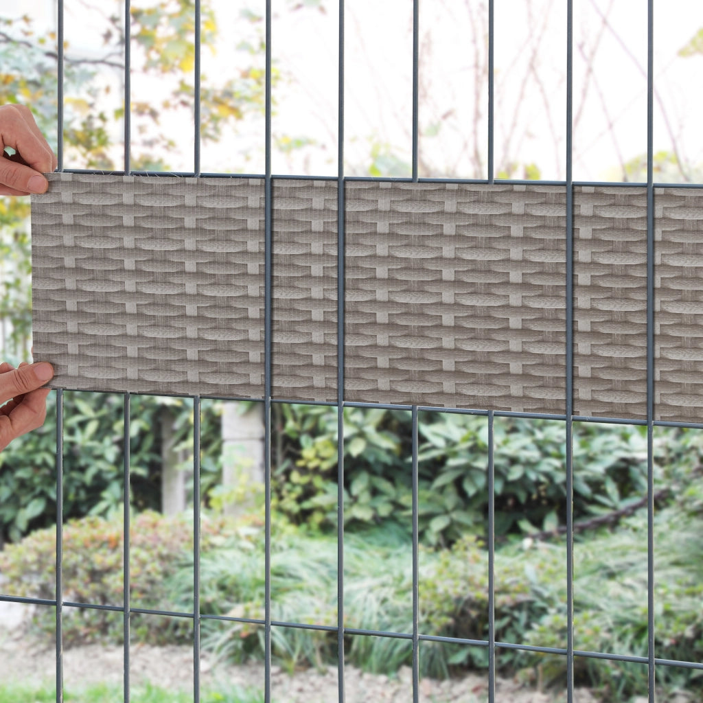Set di 4 Striscie Frangivista in PVC 'Jesteburg' per Coprire Recinzione di Rete (26,6 m²) Schermatura Protezione Privacy, Frangivento - Effetto Rattan, Grigio [en.casa]