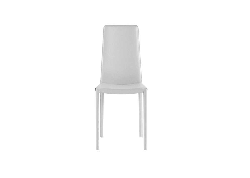 Sedia Kitty in similcuoio bianco con gambe rivestite e struttura in metallo - Design moderno impilabile per zona giorno e cucina