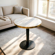 Tavolino basso rotondo con piano effetto marmo e base in acciaio inox dorato per soggiorno moderno in MDF bianco