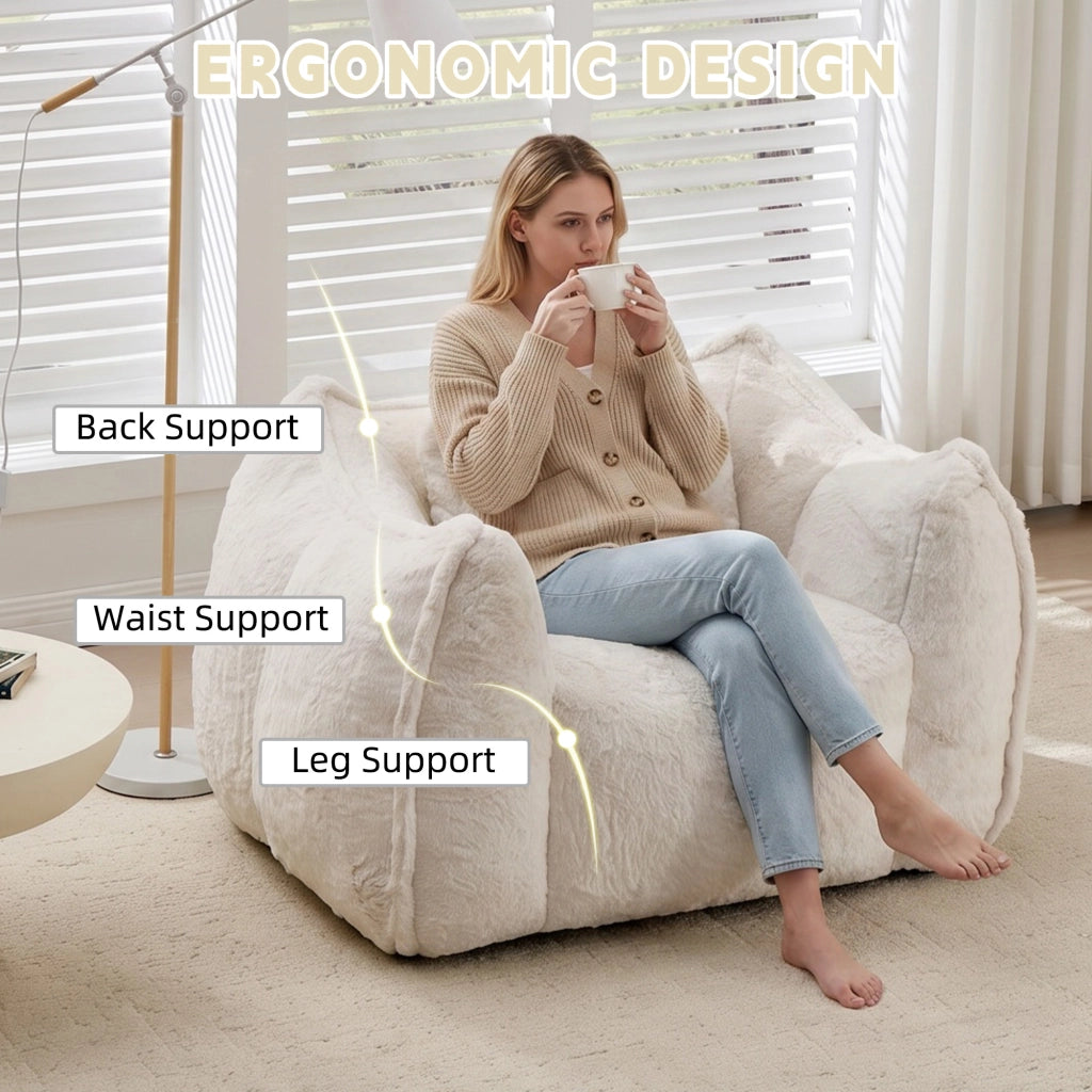 Poltrona pouf in pelliccia sintetica con design ergonomico e imbottitura in schiuma ad alta densità beige