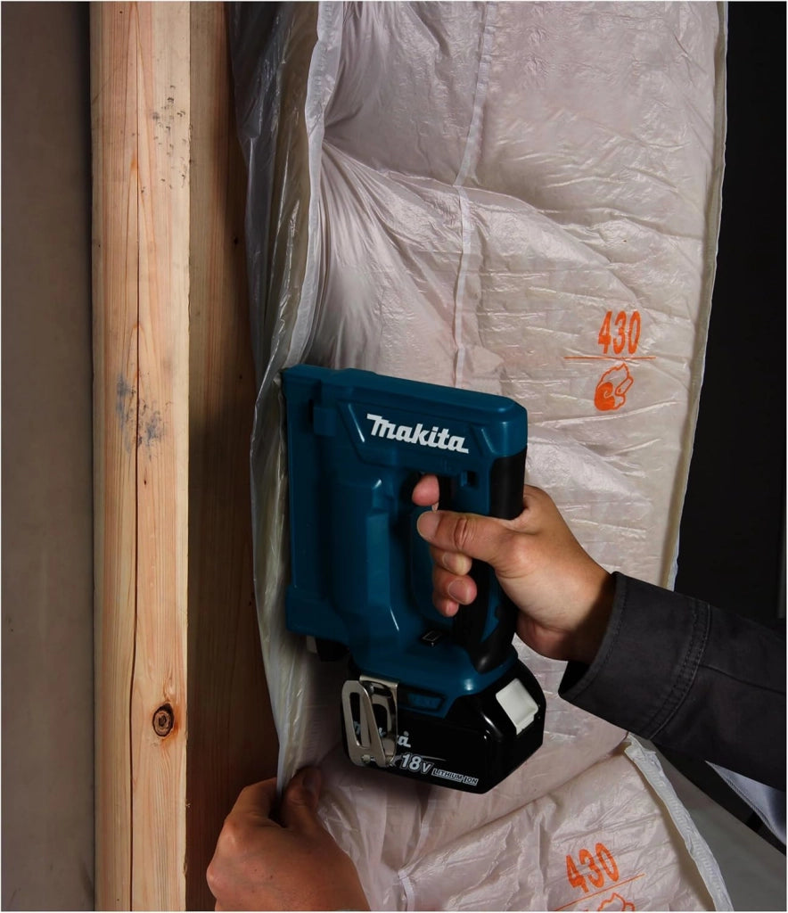 Makita DST112Z - Grapadora 18V 7-10mm