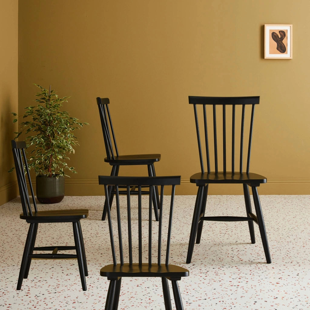 Set di 4 sedie in legno di hevea, nero