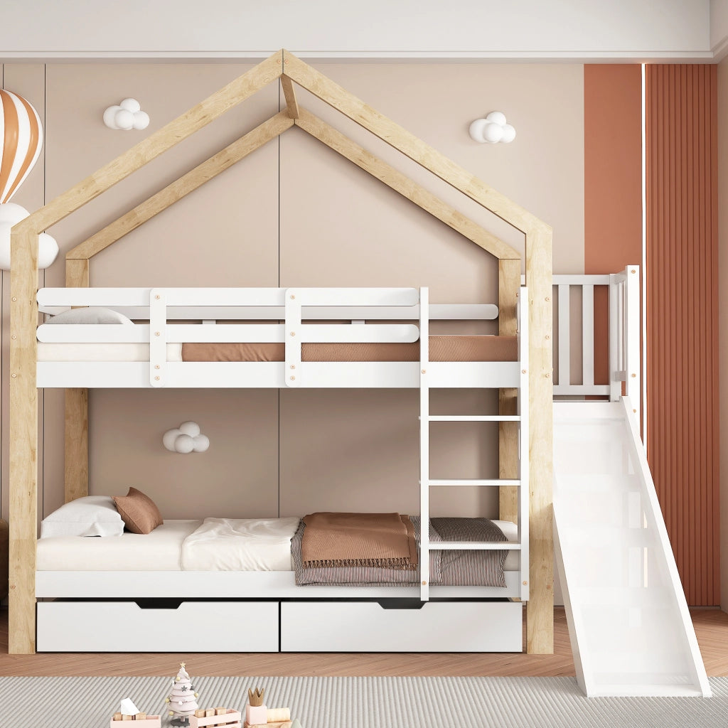 Letto a castello a casetta con scivolo e scaletta; 90x200 cm; bianco e naturale