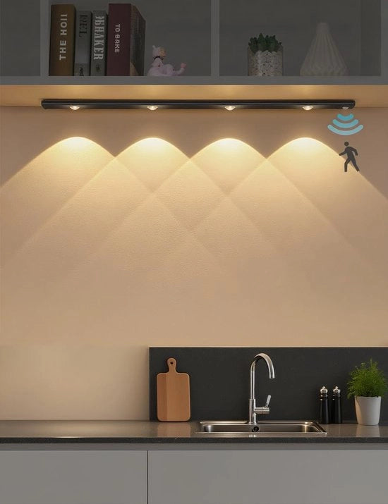 Sensore di movimento per lampada da comodino, LED, rilevamento movimento, 3 livelli di illuminazione, ricarica via USB, durata batteria 30-50 giorni - 50x3,5x1,6 cm