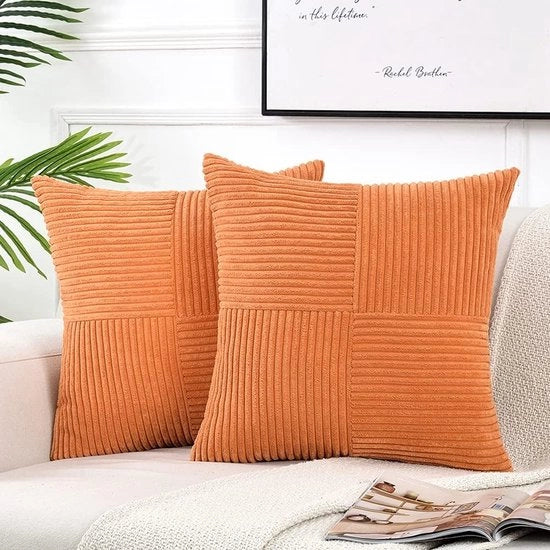 Due decorativi cuscini per divano, stile rustico boho per la camera da letto, tessuto corduroy patchwork morbido (60x60 cm) - arancione