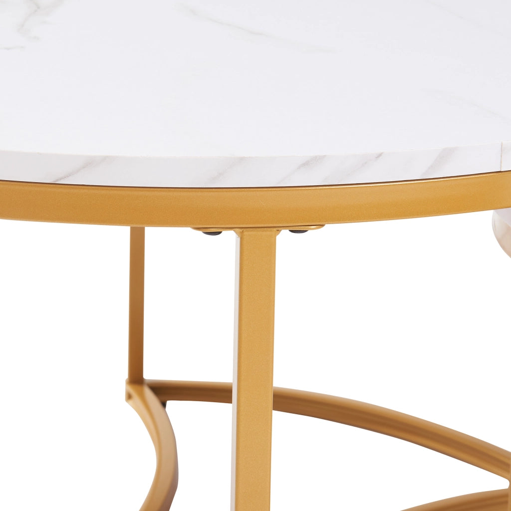 Set Christchurch 3 Tavolini Sovrapponbili con Piani Rotondi - Effetto Marmo Bianco / Oro [en.casa]