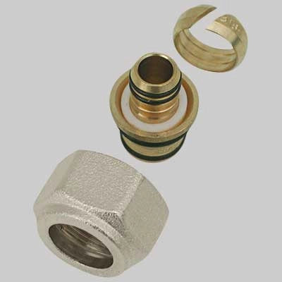ADATTATORE TUBO MULTISTRATO CON CALOTTA  20 x 2,25     FAR