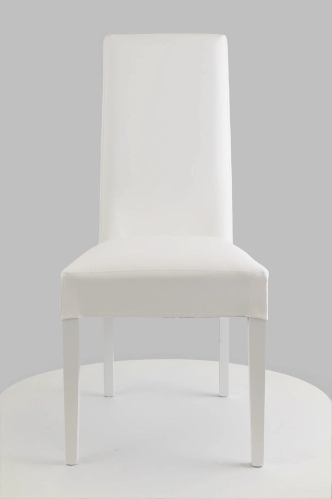 Set 4 sedie Luisa Tommychairs, struttura in faggio bianco, seduta e schienale imbottiti e rivestiti in pelle artificiale