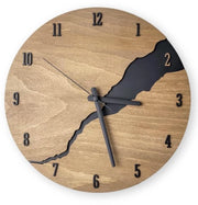 Orologio da parete moderno e silenzioso con design in legno e senza ticchettio. Un orologio da parete unico con meccanismo quartz per la camera, la cucina, la camera da letto o come oggetto decorativo. Un punto di vista moderno.