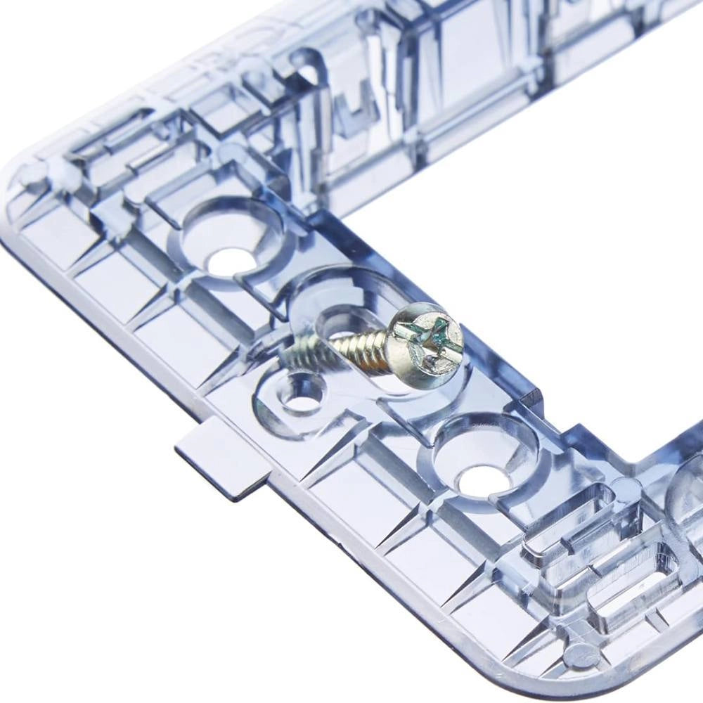 Biesse supporto per placche compatibili con bticino matix diverse modulazioni *** numero posti 6 posti, confezione 1
