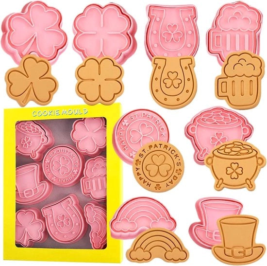 Forme per biscotti in acciaio inossidabile, dorato, cotto.