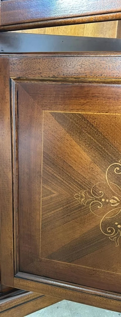 Parete attrezzata shabby legno bianca noce bassano con intarsi 298x56x237 (343f) - Mobili 2G