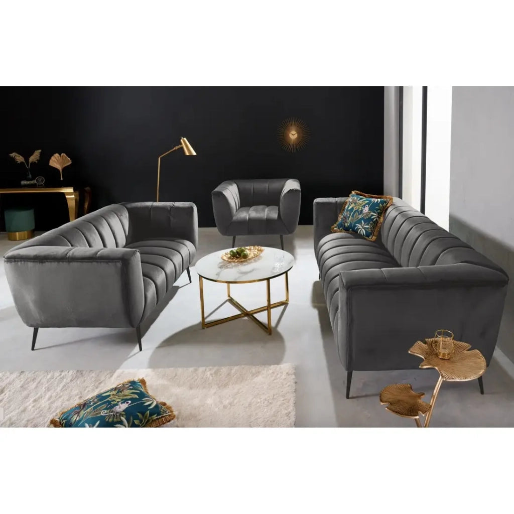 Divano dritto NORA 2 posti grigio scuro – Divano chic in velluto con piedi in metallo nero