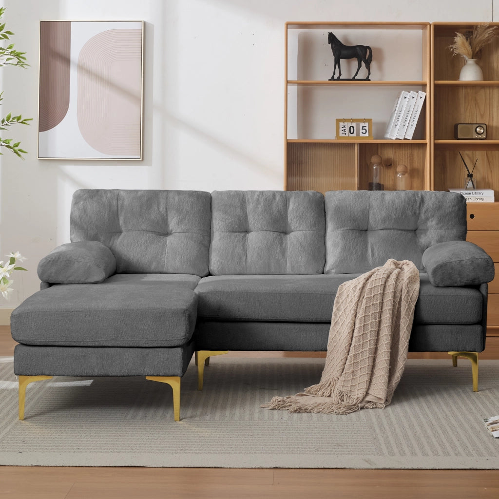 Divano angolare reversibile 3 posti con chaise longue intercambiabile e braccioli imbottiti in chenille grigio