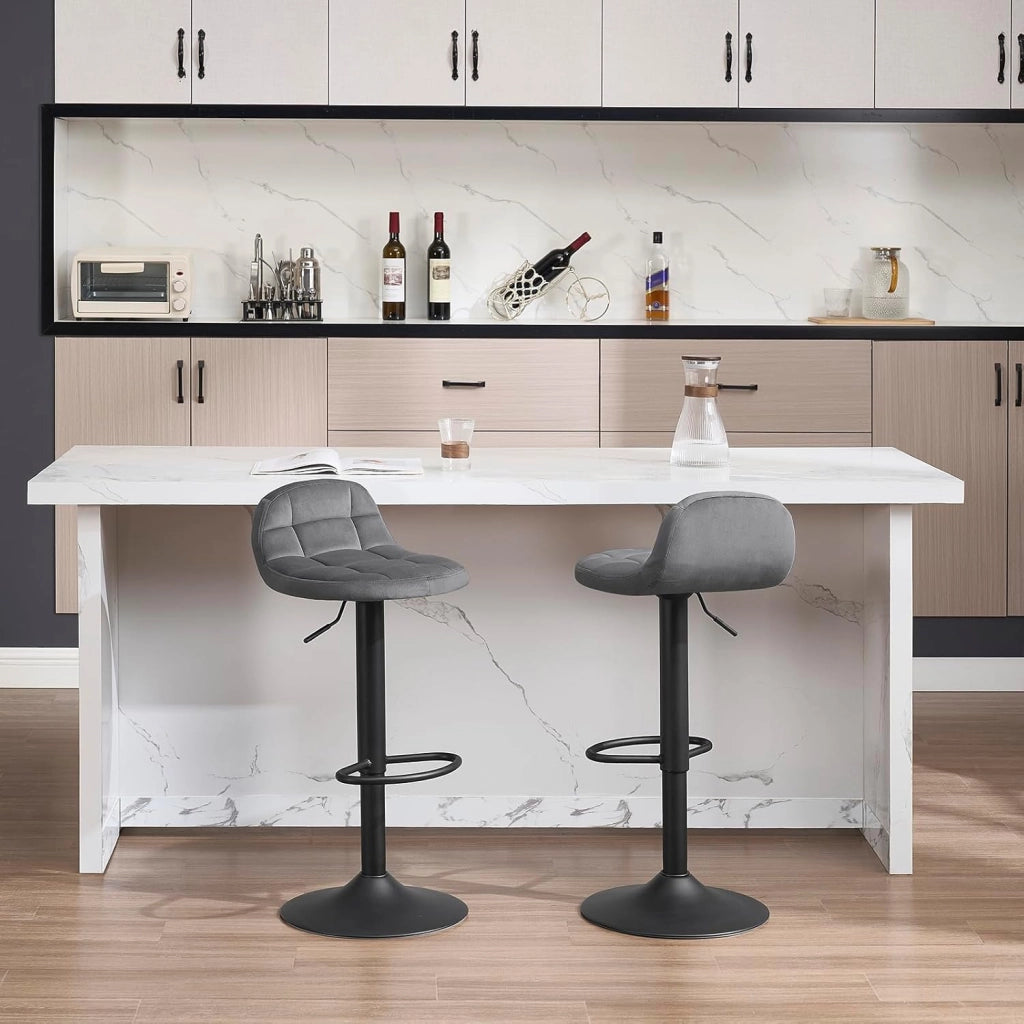 Set di 2 Sgabelli da Bar con Schienale Sedia Alta da Cucina Imbottita Seduta Regolabile in Altezza 60-82cm con Poggiapiedi Girevole a 360° in Velluto, Grigio Scuro BH317dgr-2