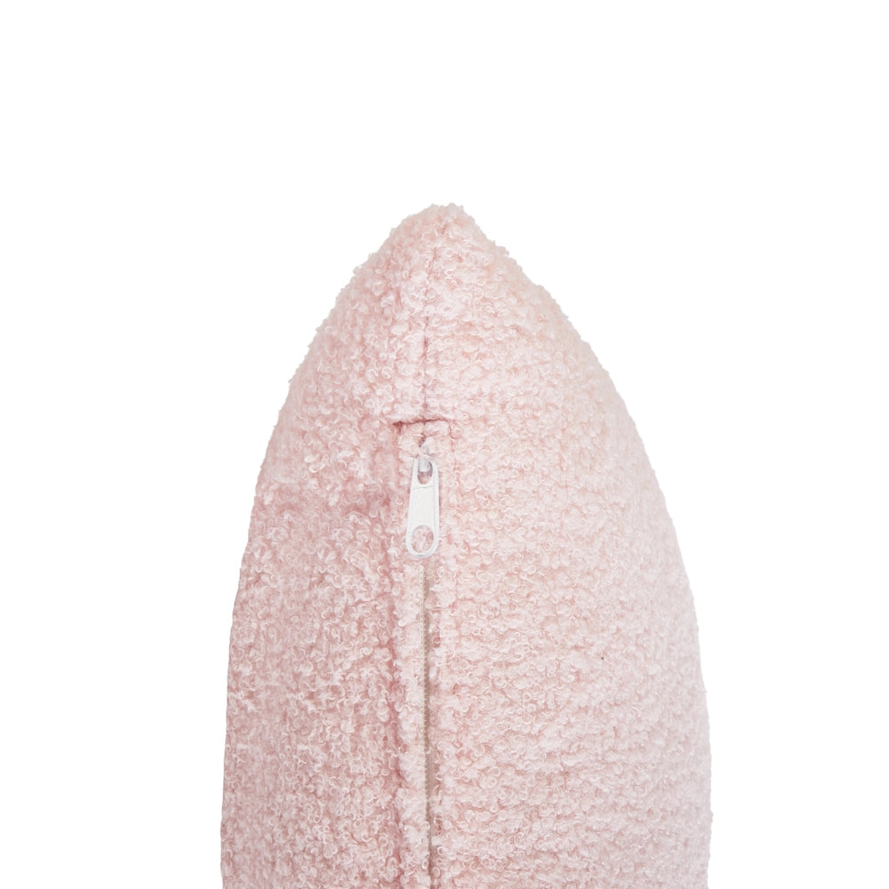 Poltrona Rosa Pastello Boucle Tessuto Morbido Nubby Legno Chiaro Gambe Metallizzate Schienale Curvo Stile Retro Glam Art Decor