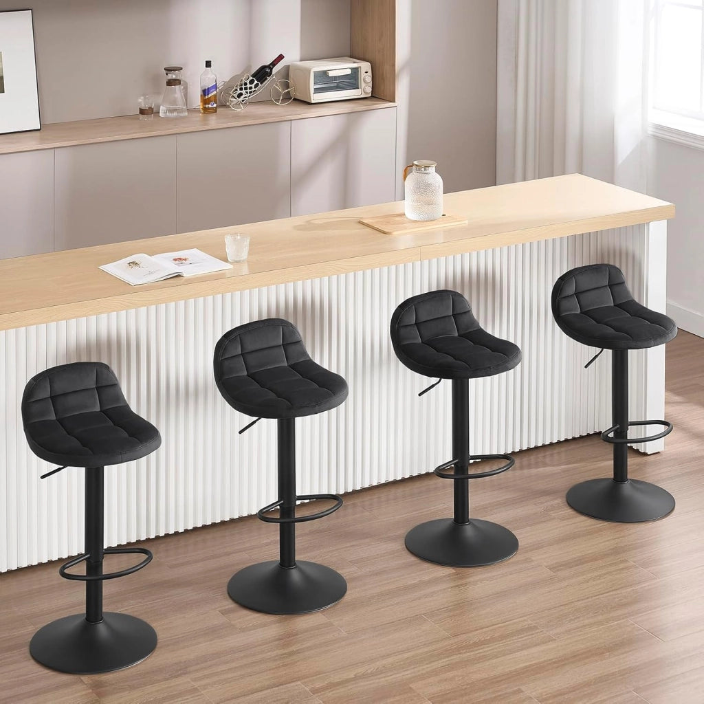 Set di 4 Sgabelli da Bar con Schienale Sedia Alta da Cucina Imbottita Seduta Regolabile in Altezza 60-82cm con Poggiapiedi Girevole a 360° in Velluto, Nero BH317sz-4