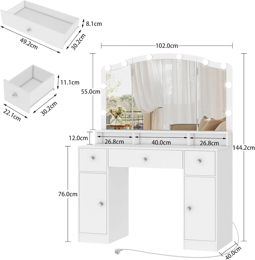 FIONESO Postazione Trucco con 10 Luci LED, 3 Colori Regolabili, 3 Specchietti Ripiegabili, Toeletta Trucco con 2 USB e 2 Prese, 3 Cassetti e 2 Armadi, Bianco
