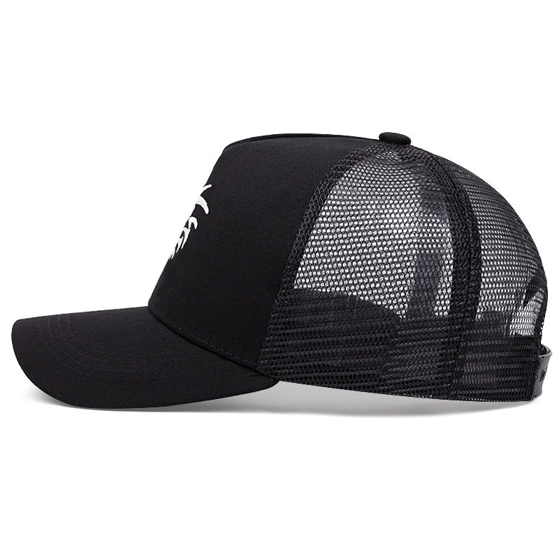Cappellino da baseball nero con testa di tigre