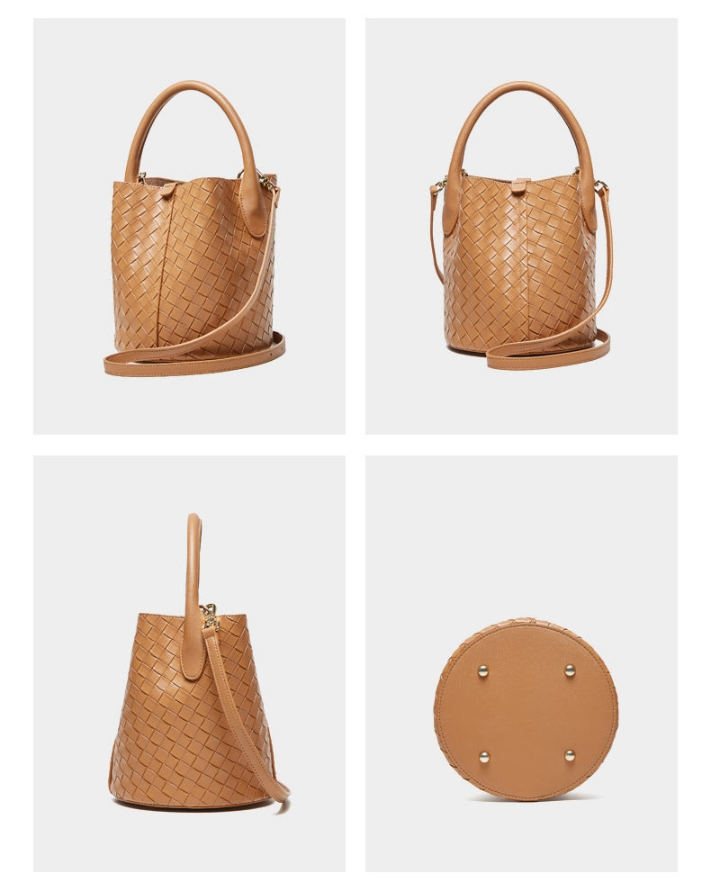 Borsa a tracolla intrecciata in vera pelle marrone