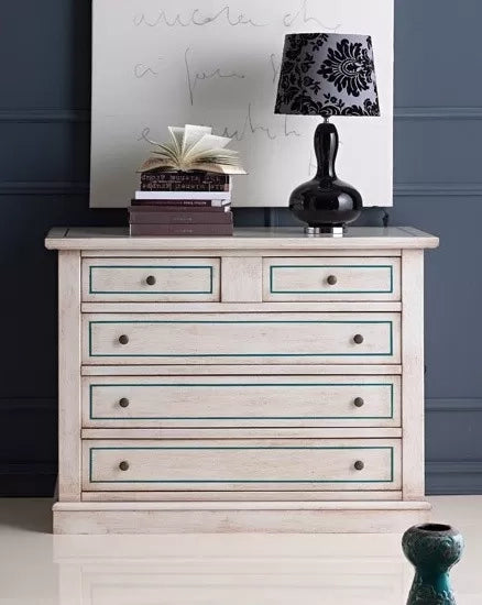 Cassettiera 5 cassetti legno shabby bianco anticato filo azzurro 117x51x101 - Mobili 2G