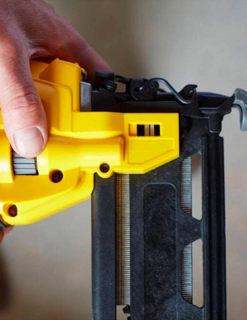 Chiodatrice STANLEY FatMax SFMCN616B (Solo corpo)